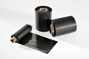Thermal transfer film for labels used in auoclaves